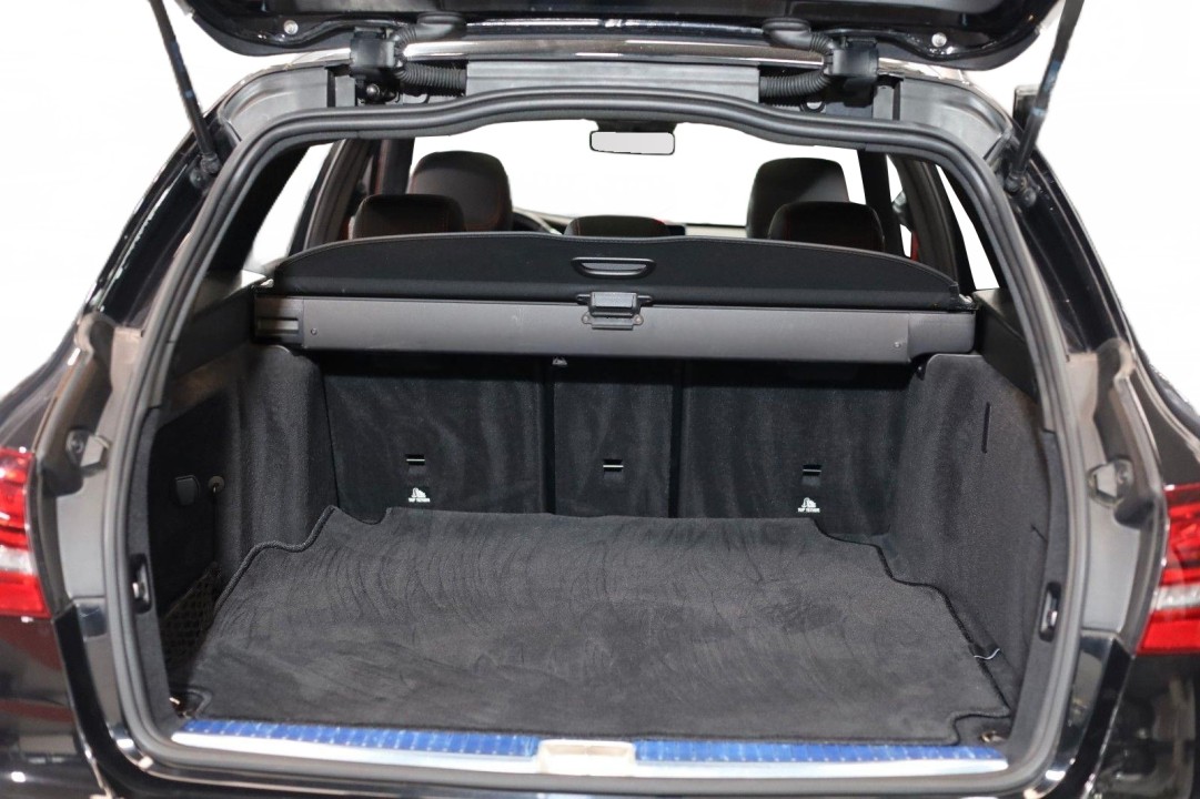 Mercedes-Benz C 43 AMG 4MATIC - foto 26