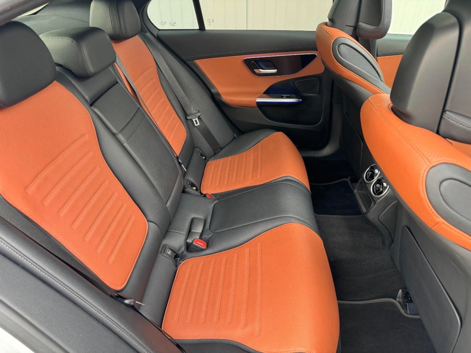 Mercedes-Benz C 200 4MATIC AMG - foto 10