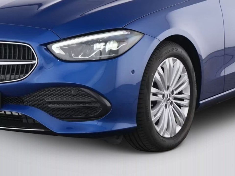 Mercedes-Benz C 180 - foto 8