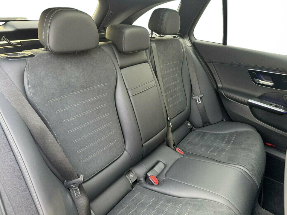 Mercedes-Benz C 300d AMG - foto 10