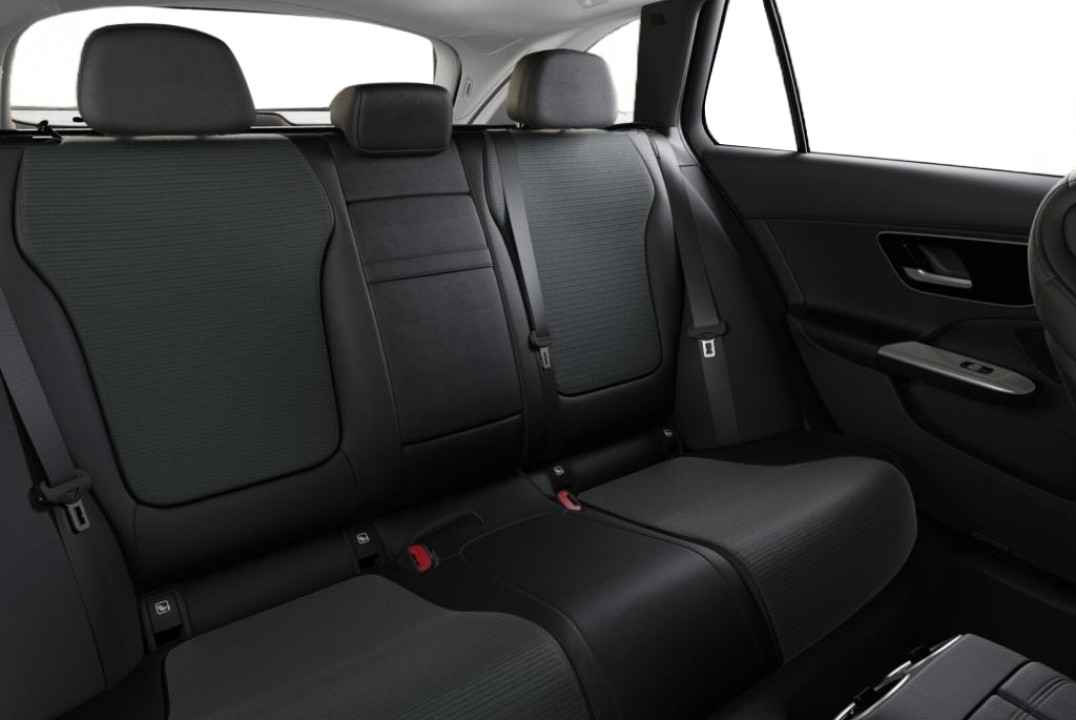 Mercedes-Benz C 180 - foto 9