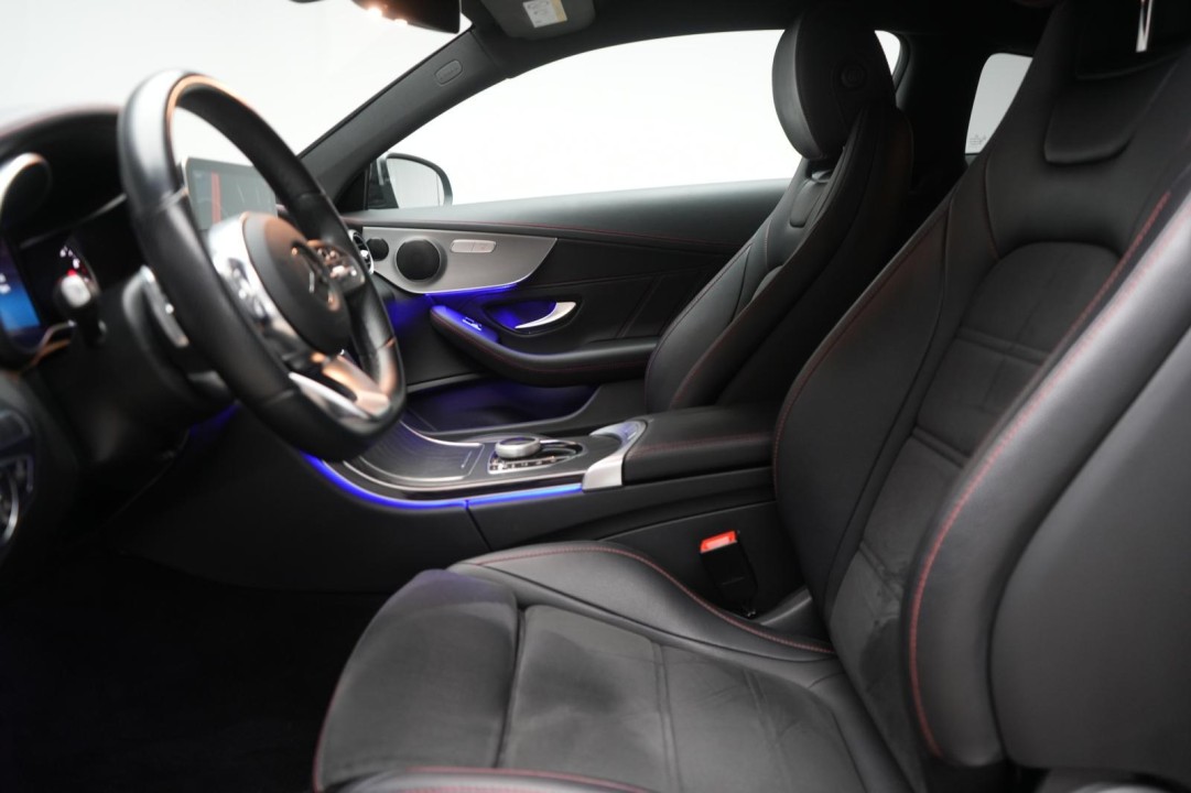 Mercedes-Benz C 300 Coupe AMG - foto 7