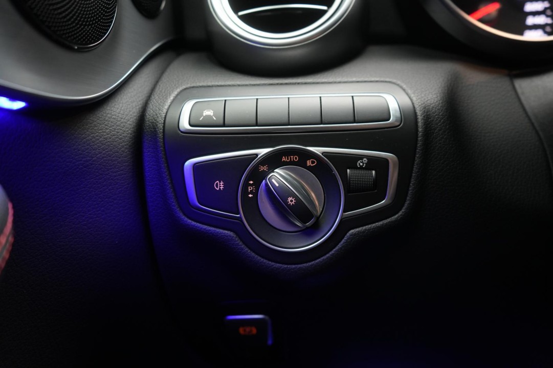 Mercedes-Benz C 300 Coupe AMG - foto 24