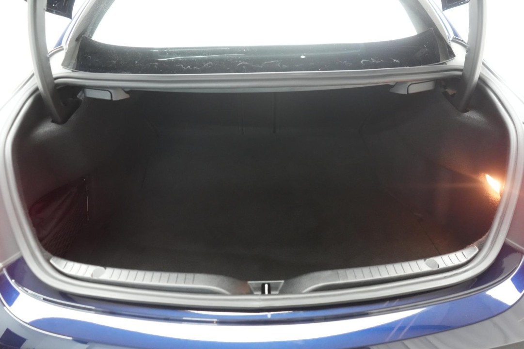 Mercedes-Benz C 300 Coupe AMG - foto 32