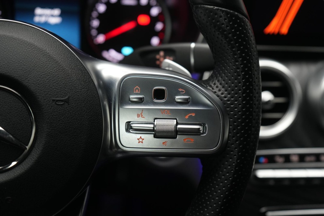 Mercedes-Benz C 300 Coupe AMG - foto 15