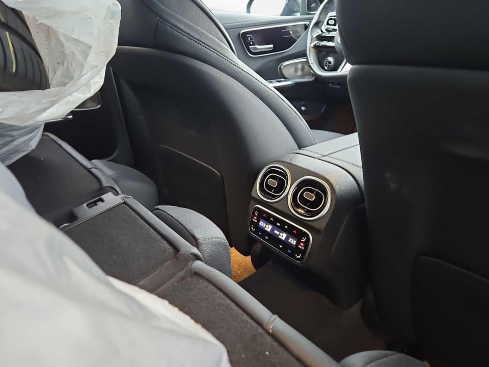 Mercedes-Benz C 200 AMG - foto 10