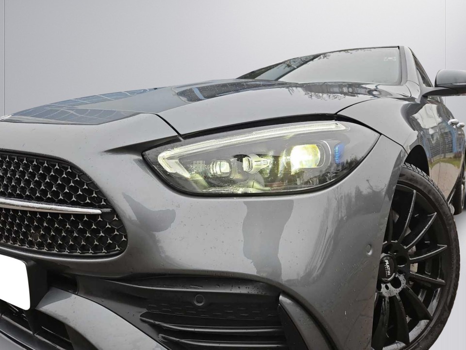 Mercedes-Benz C 200 AMG - foto 11