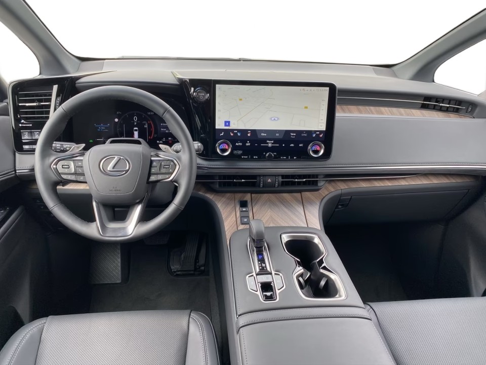 Lexus LM 350h Luxury - foto 8