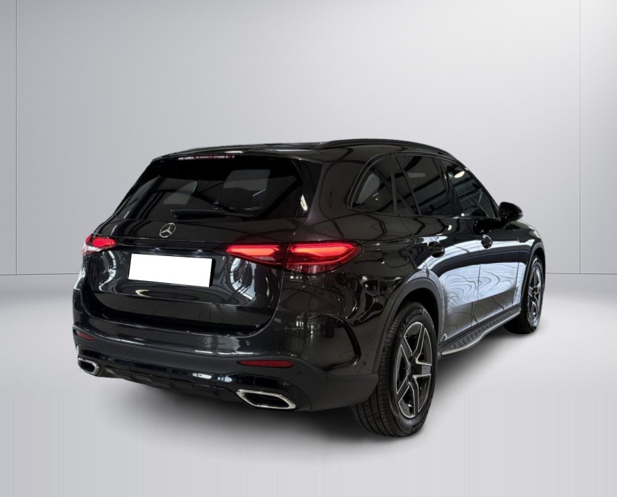 Mercedes-Benz GLC 200 4MATIC (2)
