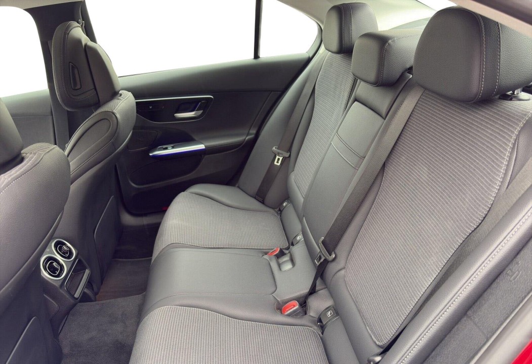 Mercedes-Benz C 200 4MATIC - foto 10