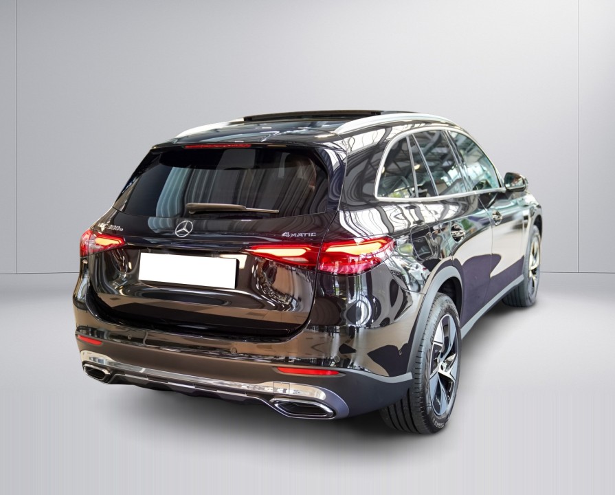 Mercedes-Benz GLC 300e 4MATIC Avantgarde (3)