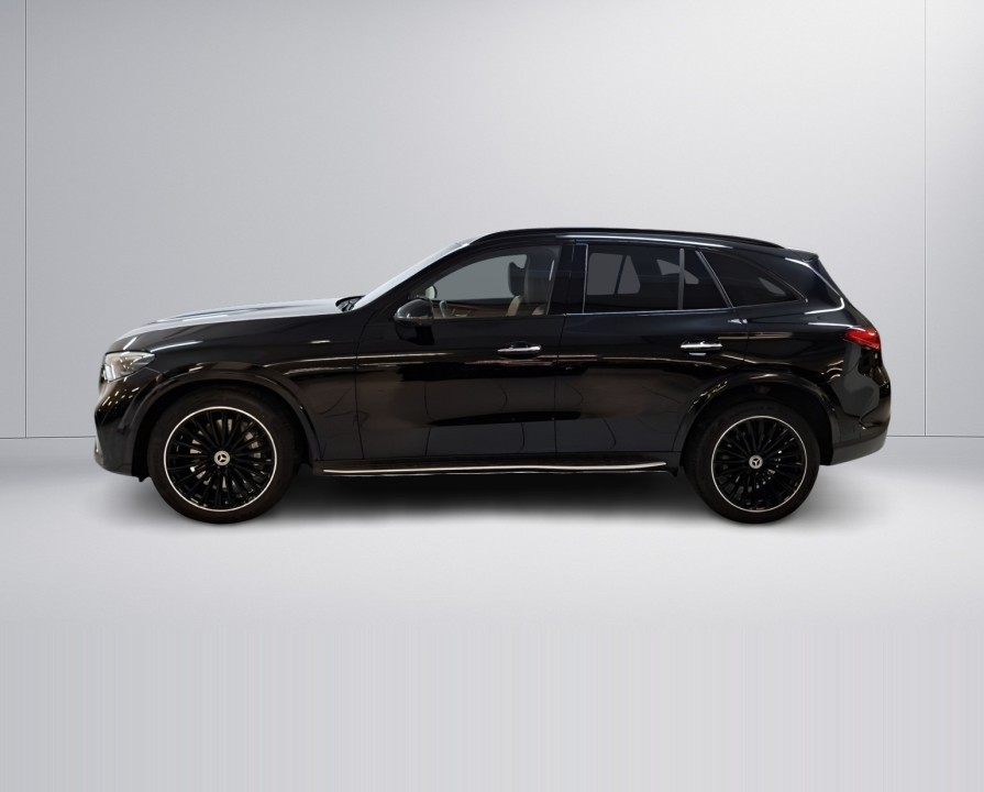 Mercedes-Benz GLC 200 4MATIC AMG Line - foto 6