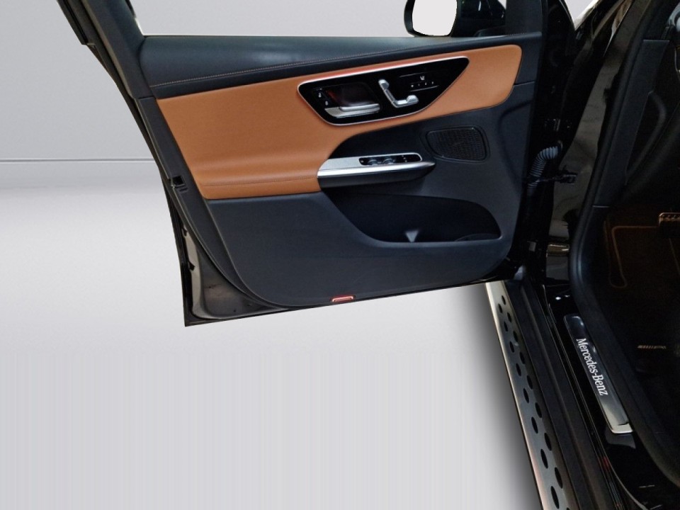 Mercedes-Benz GLC 200 4MATIC AMG Line - foto 15