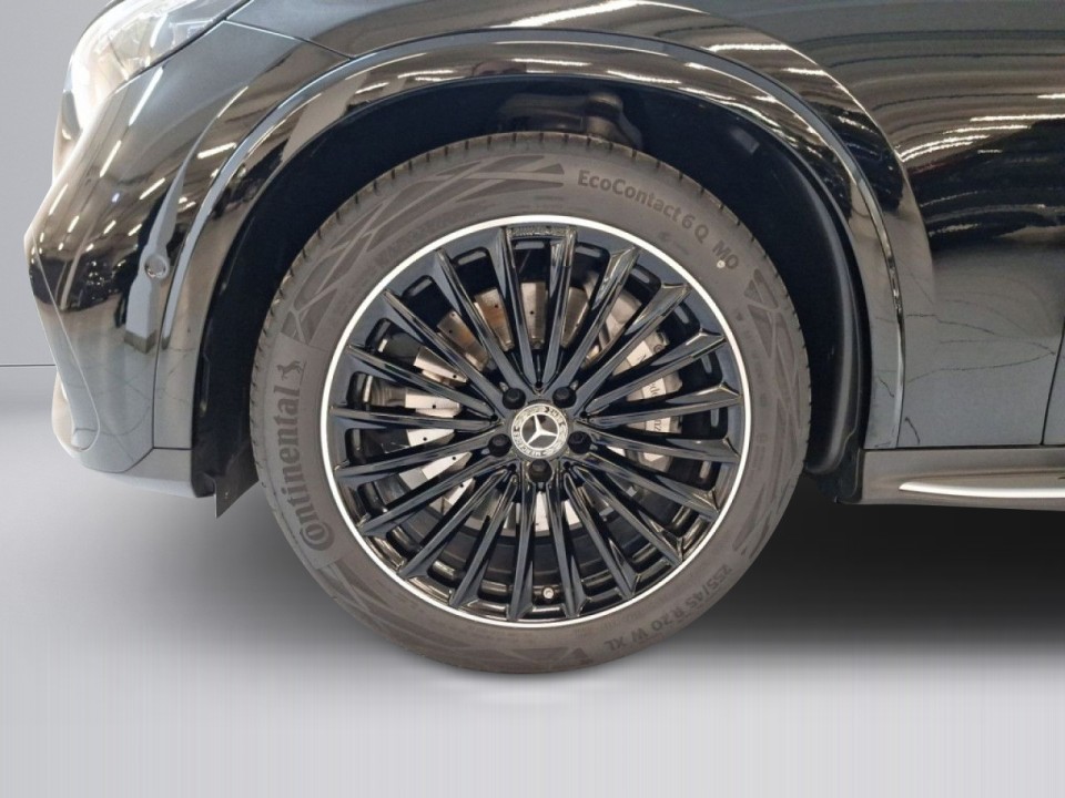 Mercedes-Benz GLC 200 4MATIC AMG Line - foto 18