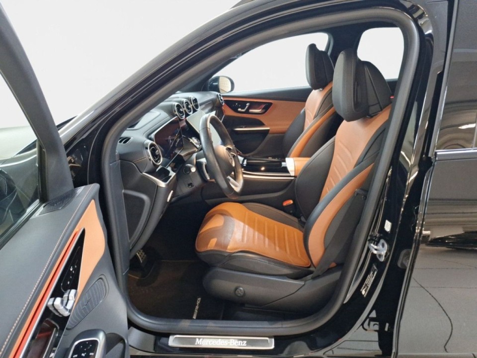 Mercedes-Benz GLC 200 4MATIC AMG Line - foto 8