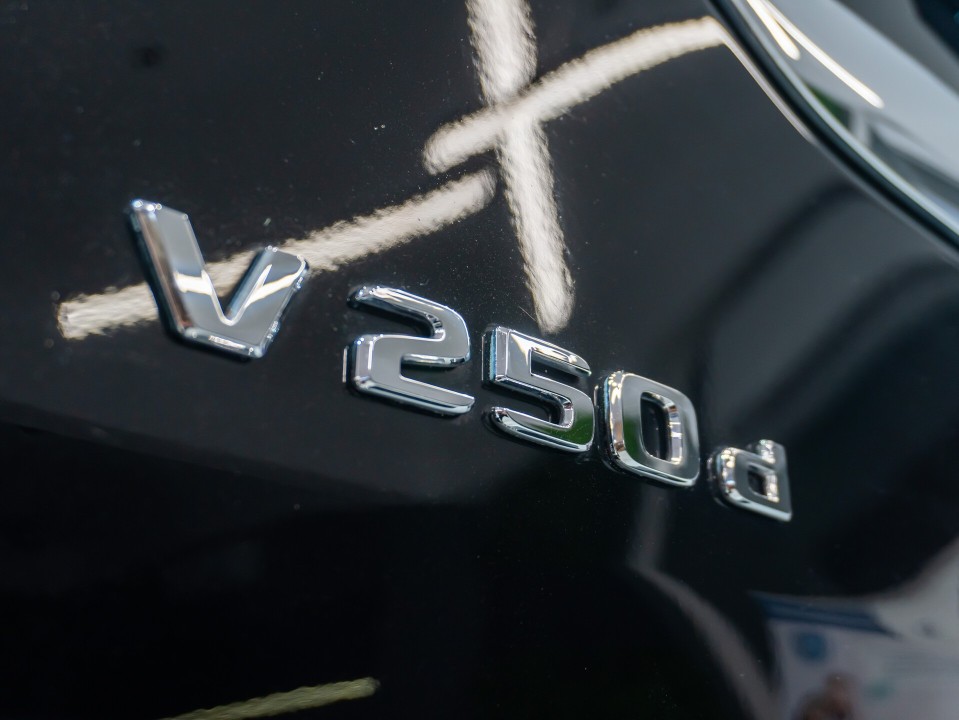 Mercedes-Benz V 250d Extralong VIP - foto 83