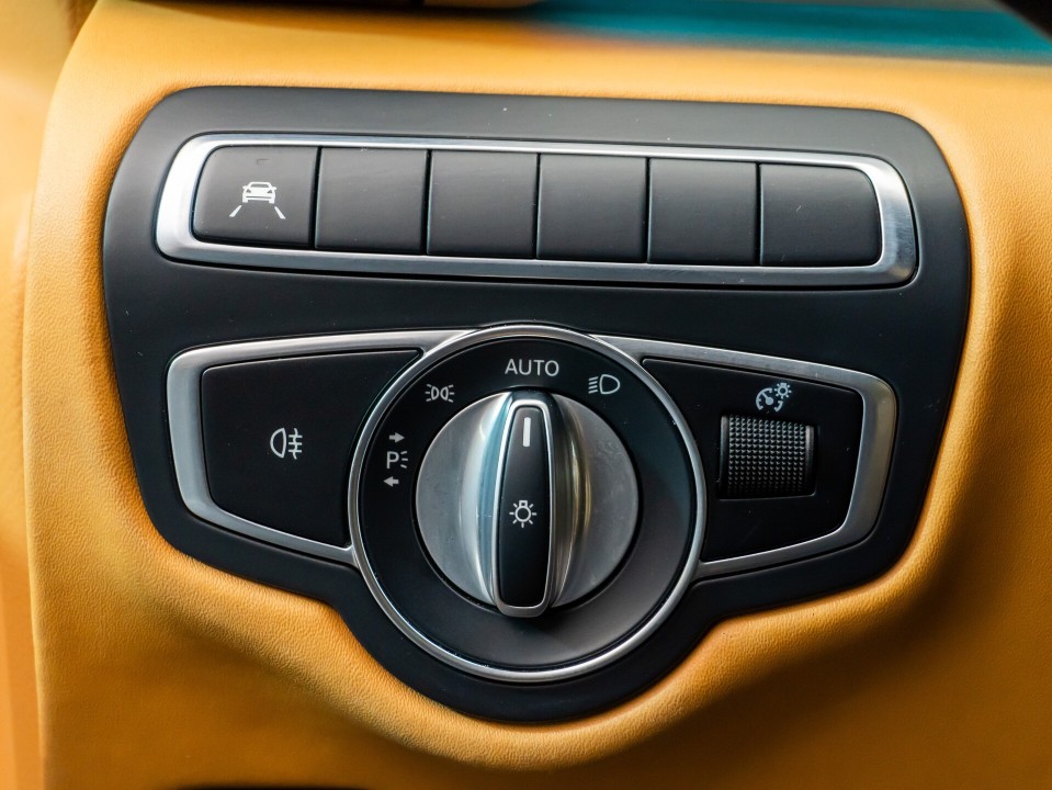 Mercedes-Benz V 250d Extralong VIP - foto 43