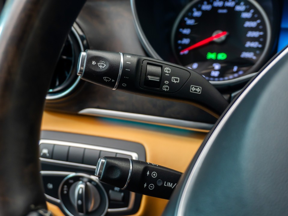 Mercedes-Benz V 250d Extralong VIP - foto 17