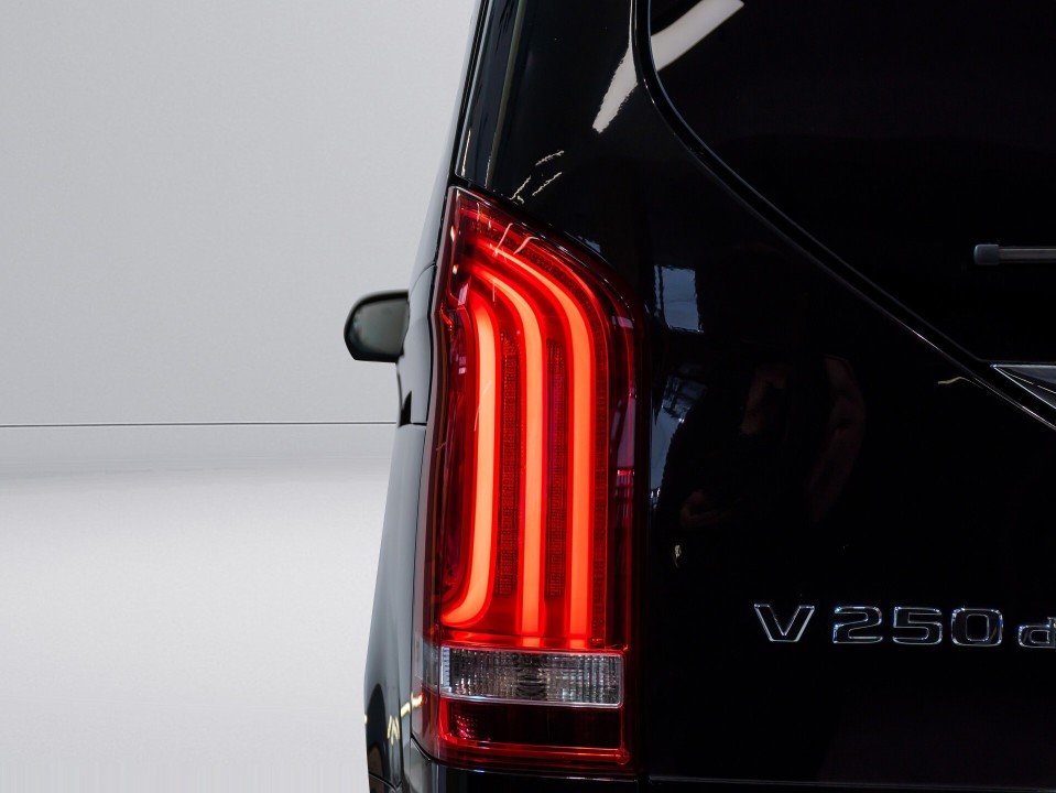 Mercedes-Benz V 250d Extralong VIP - foto 90