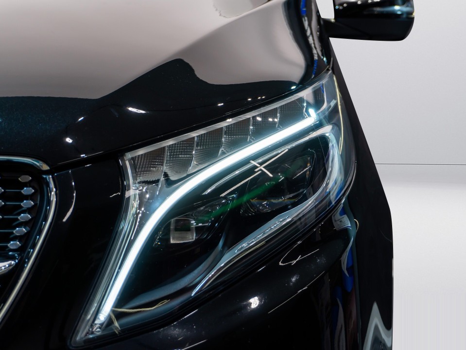 Mercedes-Benz V 250d Extralong VIP - foto 88