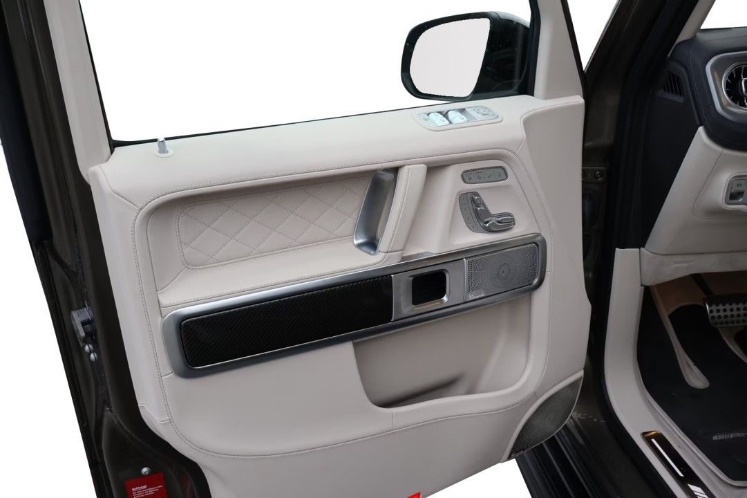 Mercedes-Benz G 63 AMG - foto 23