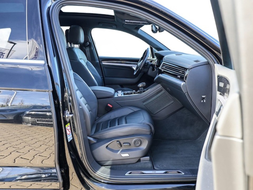 Volkswagen Touareg V6 TDI R-Line (5)