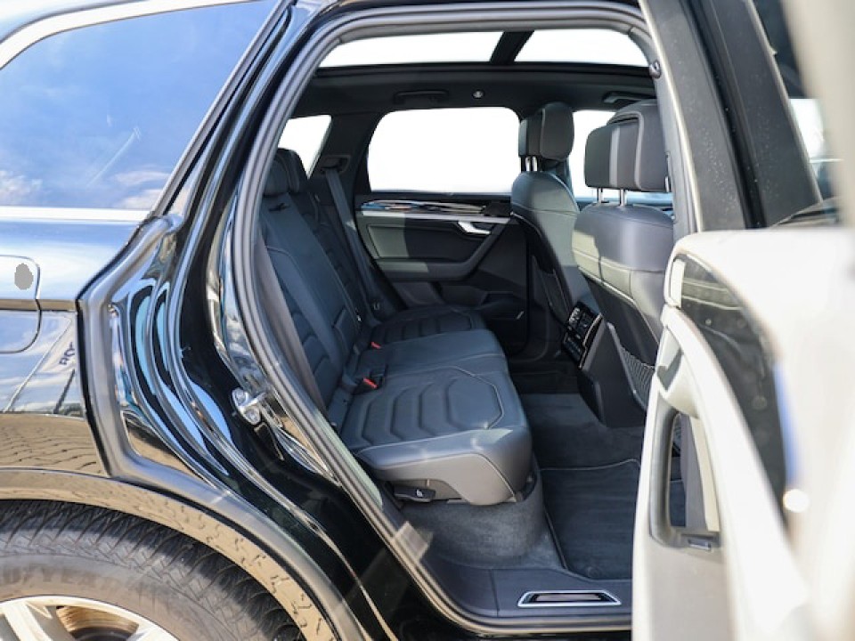 Volkswagen Touareg V6 TDI R-Line (4)