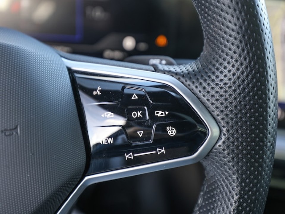 Volkswagen Touareg V6 TDI R-Line - foto 8