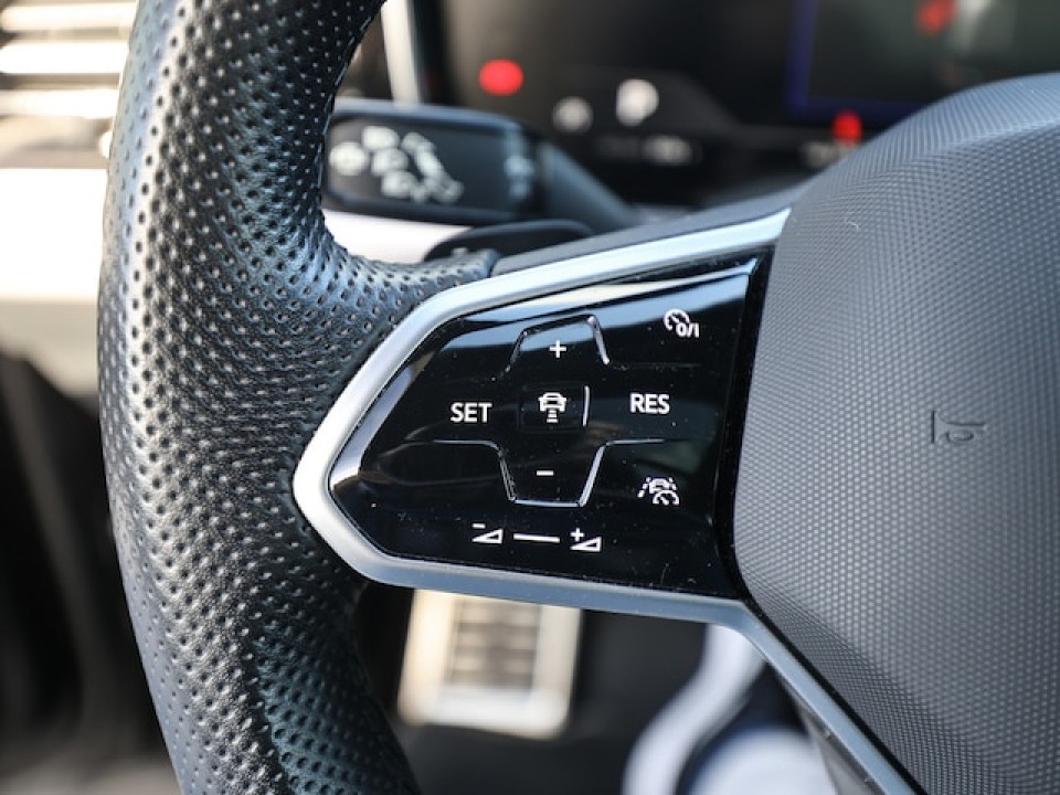 Volkswagen Touareg V6 TDI R-Line - foto 9