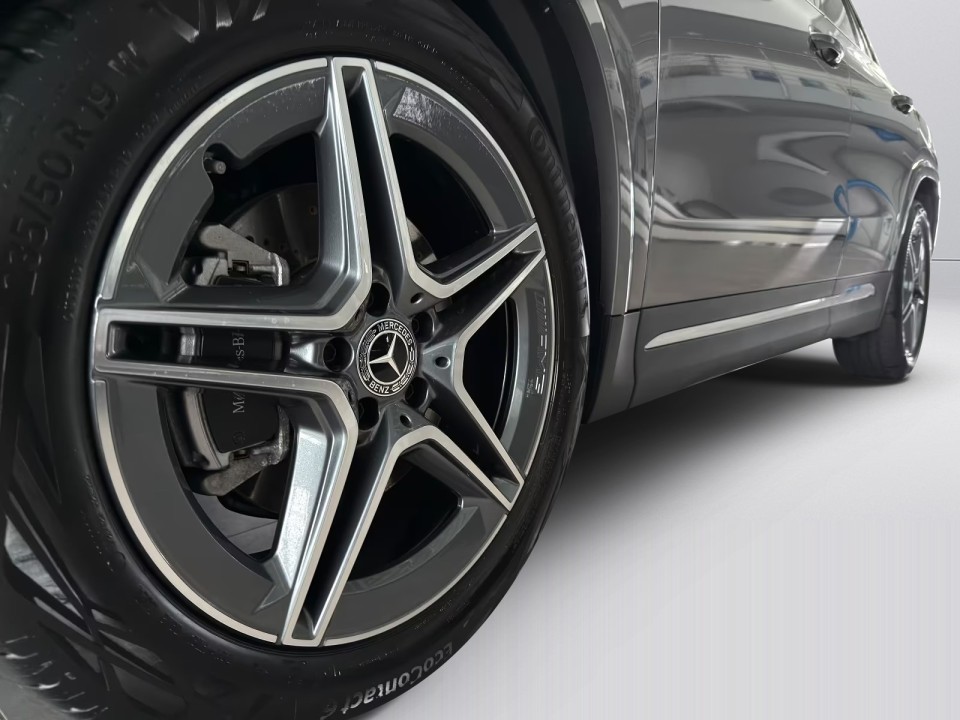 Mercedes-Benz GLA 220 4MATIC AMG Line - foto 19