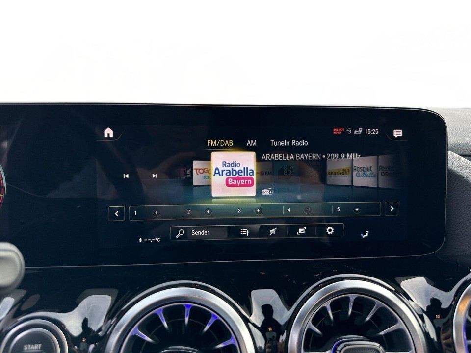 Mercedes-Benz GLA 250 4MATIC AMG Line - foto 13