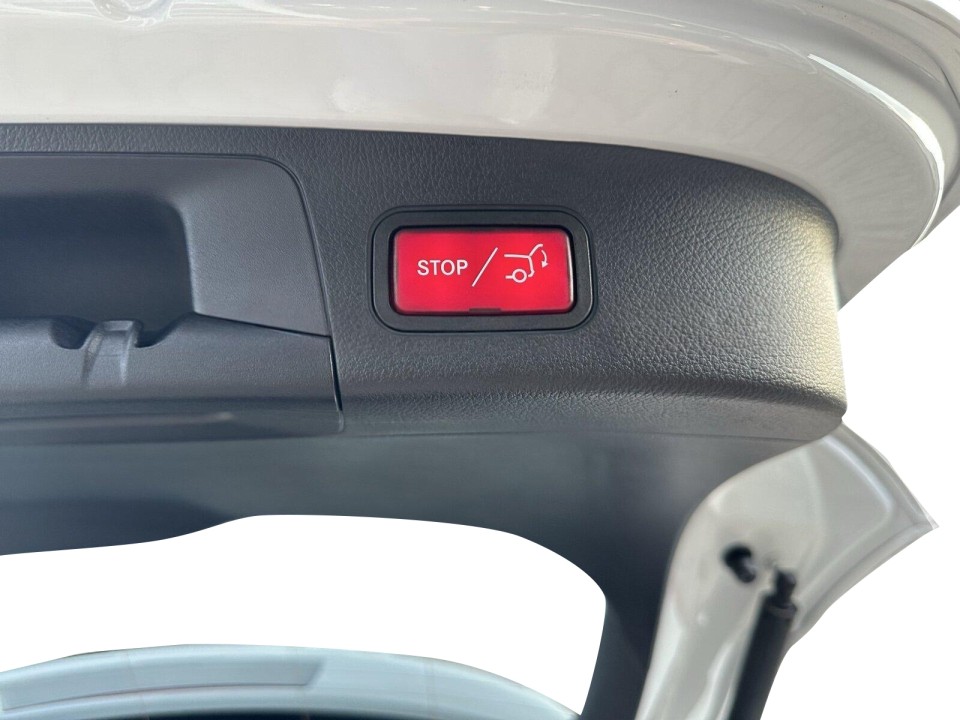 Mercedes-Benz GLA 250 4MATIC AMG Line - foto 20