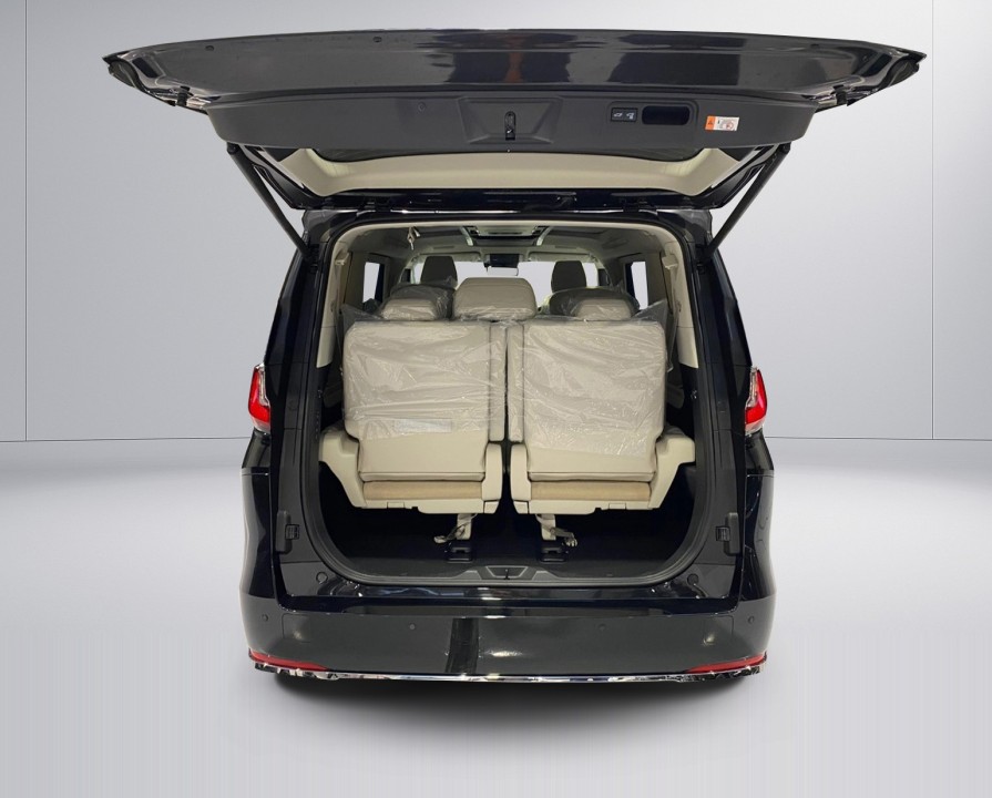 Lexus LM 350h E-FOUR - foto 18