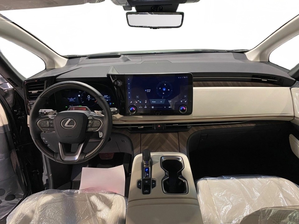 Lexus LM 350h E-FOUR - foto 9