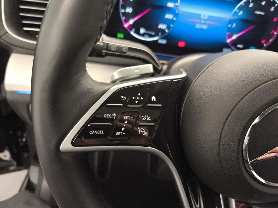 Mercedes-Benz GLS 450 4MATIC AMG - foto 17