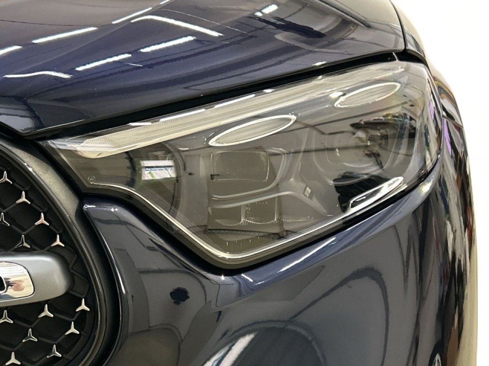 Mercedes-Benz GLC 300e 4MATIC AMG - foto 22