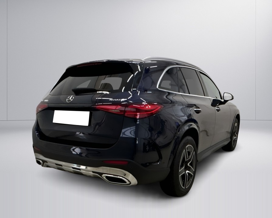 Mercedes-Benz GLC 300e 4MATIC AMG - foto 8