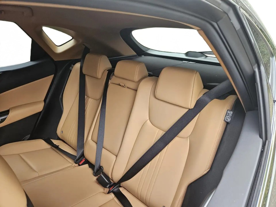 Lexus Seria NX 450h+ Luxury Line - foto 8