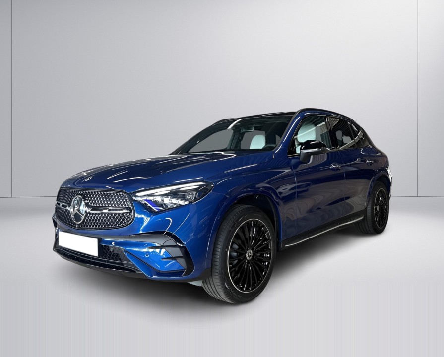 Mercedes-Benz GLC 300e 4MATIC AMG (4)