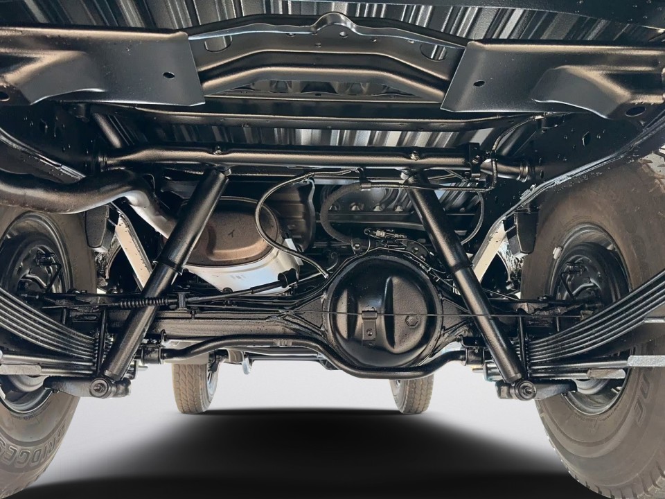 Toyota Land Cruiser GRJ 78 - foto 17