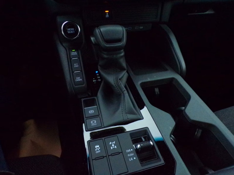 Toyota Land Cruiser - foto 11