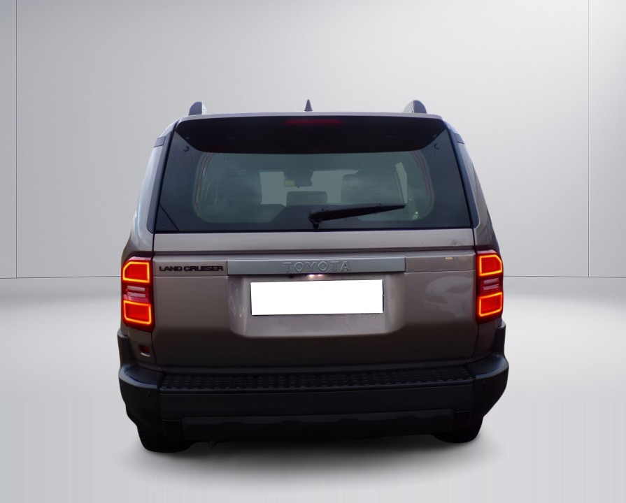 Toyota Land Cruiser (4)