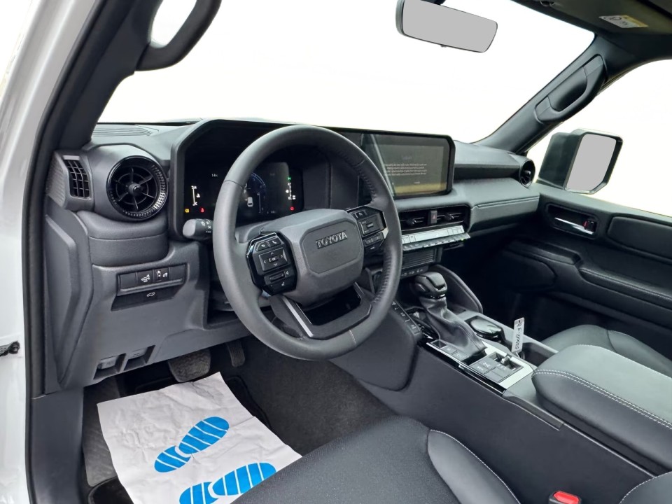 Toyota Land Cruiser 250 - foto 8