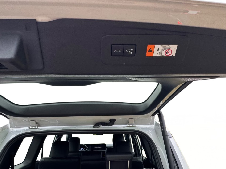 Toyota Land Cruiser 250 - foto 18