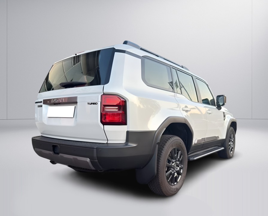 Toyota Land Cruiser Prado (2)