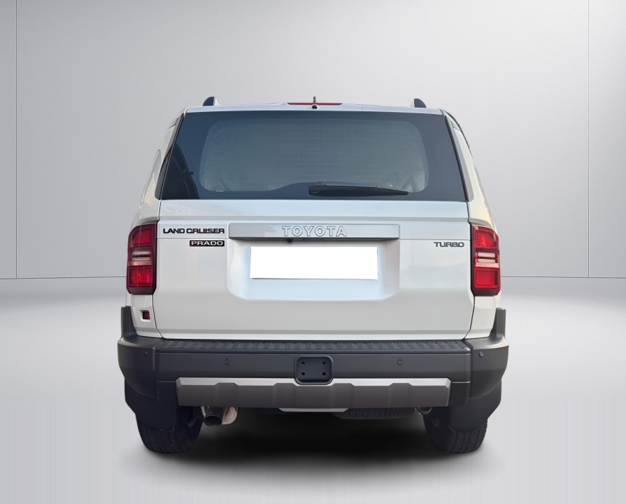 Toyota Land Cruiser Prado (3)