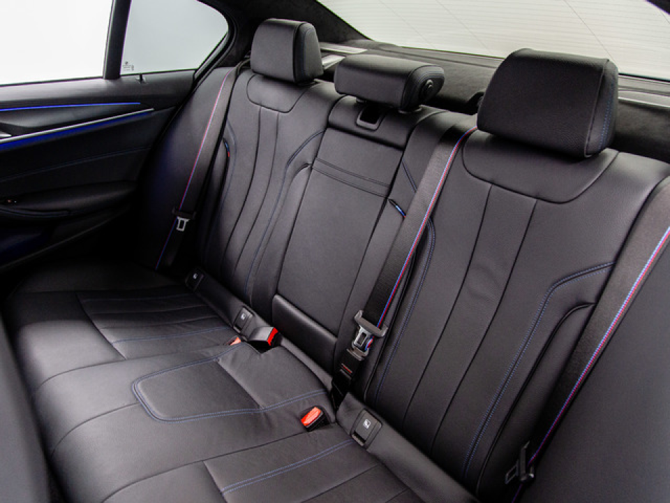 BMW Seria 5 BMW M550i xDrive - foto 11