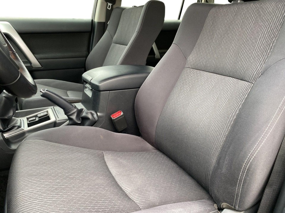 Toyota Land Cruiser - foto 9