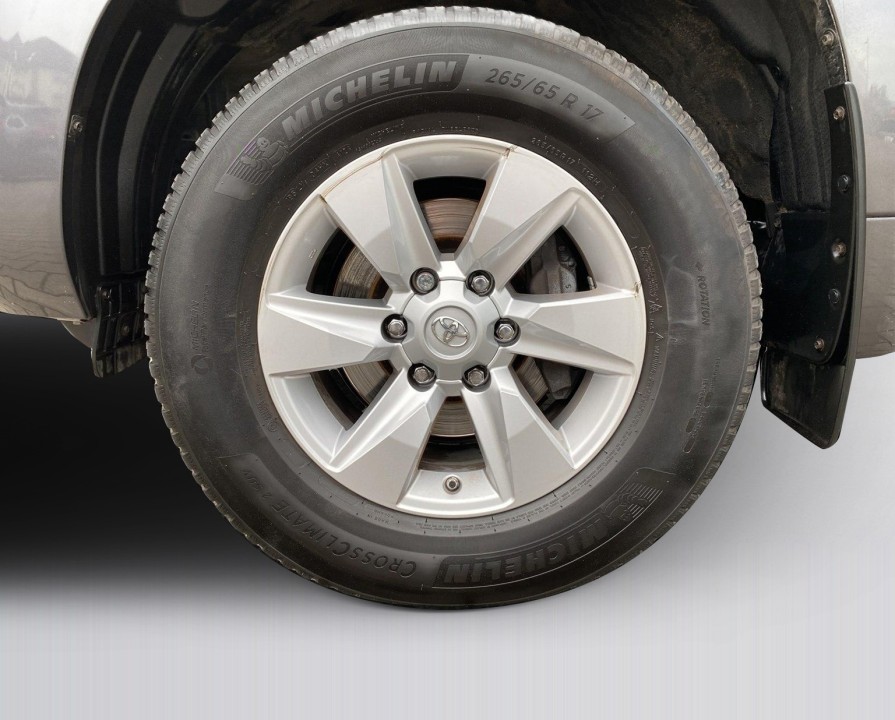 Toyota Land Cruiser - foto 24