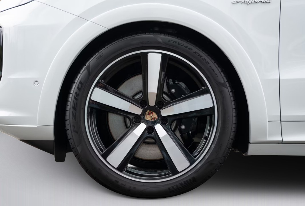 Porsche Cayenne Coupe S E-Hybrid - foto 32